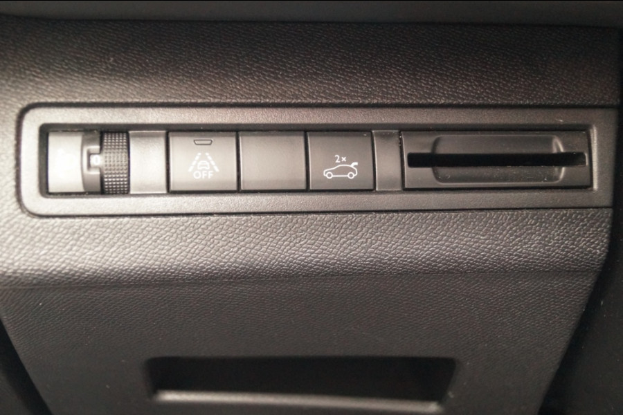 Peugeot 3008 1.2 PureTech 130pk Allure -NAVI-ECC-PDC-CAM-
