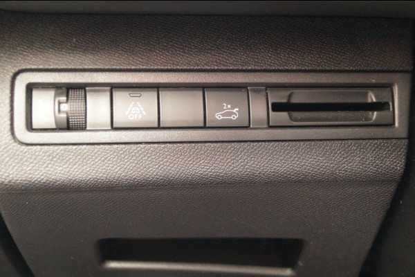 Peugeot 3008 1.2 PureTech 130pk Allure -NAVI-ECC-PDC-CAM-