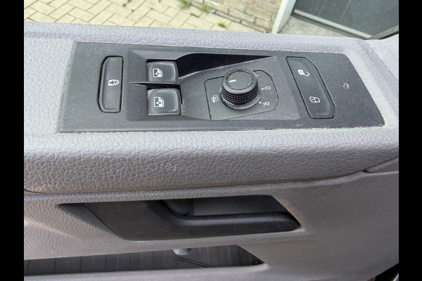 Volkswagen Transporter 2.0 TDI 110 PK Euro 6 L2H1 CarPlay/Cruise Control/leer