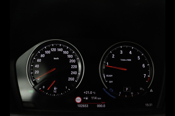 BMW X1 xDrive20i High Executive | Trekhaak | LED | Stoelverwarming | Keyless | Camera |