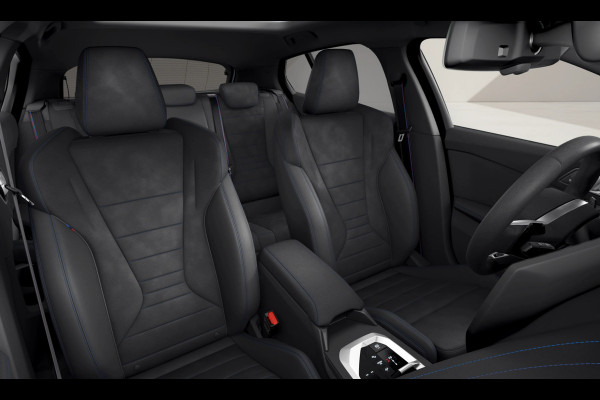 BMW 1-serie 120 M-Sport Pro - Pano - Trekhaak - Premium Pack