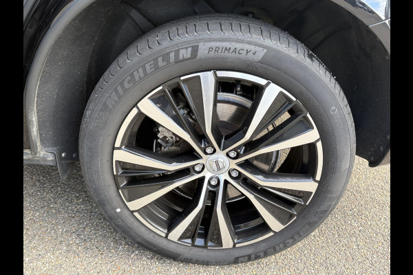 Volvo XC60 2.0 T6 Plug-in hybrid AWD Plus Dark DEALER ONDERHOUDEN | HARMAN/KADON | 360° GRADEN CAM. | STOEL/STUUR VERWARMING | APPLE CARPLAY./ANDROID AUTO | ELEKTRISCHE TREKHAAK