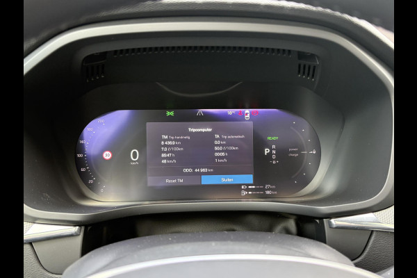 Volvo XC60 2.0 T6 Plug-in hybrid AWD Plus Dark DEALER ONDERHOUDEN | HARMAN/KADON | 360° GRADEN CAM. | STOEL/STUUR VERWARMING | APPLE CARPLAY./ANDROID AUTO | ELEKTRISCHE TREKHAAK