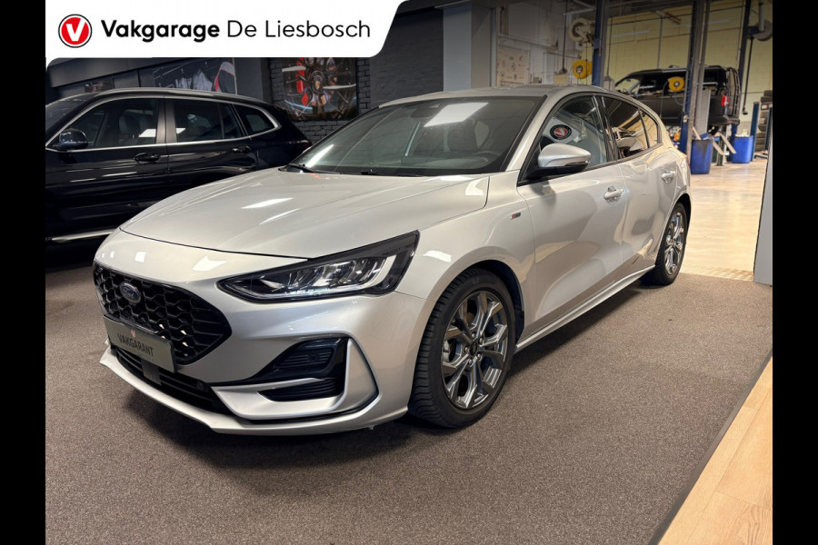 Ford Focus 1.0 EcoBoost Hybrid ST Line / automaat / stuur en stoel verwarming / led