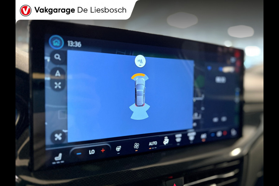 Ford Focus 1.0 EcoBoost Hybrid ST Line / automaat / stuur en stoel verwarming / led