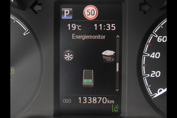 Toyota Yaris 1.5 Hybrid Bi-Tone Plus CLIMATE | LMV16 | AFNBTREKHAAK | CRUISE | LED | NAVI | CAMERA | PANODAK