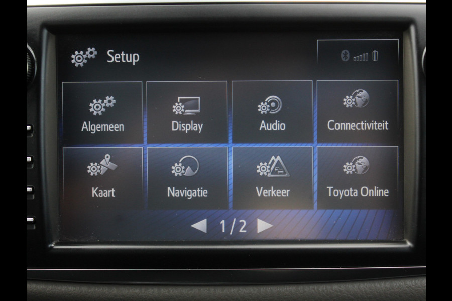 Toyota Yaris 1.5 Hybrid Bi-Tone Plus CLIMATE | LMV16 | AFNBTREKHAAK | CRUISE | LED | NAVI | CAMERA | PANODAK