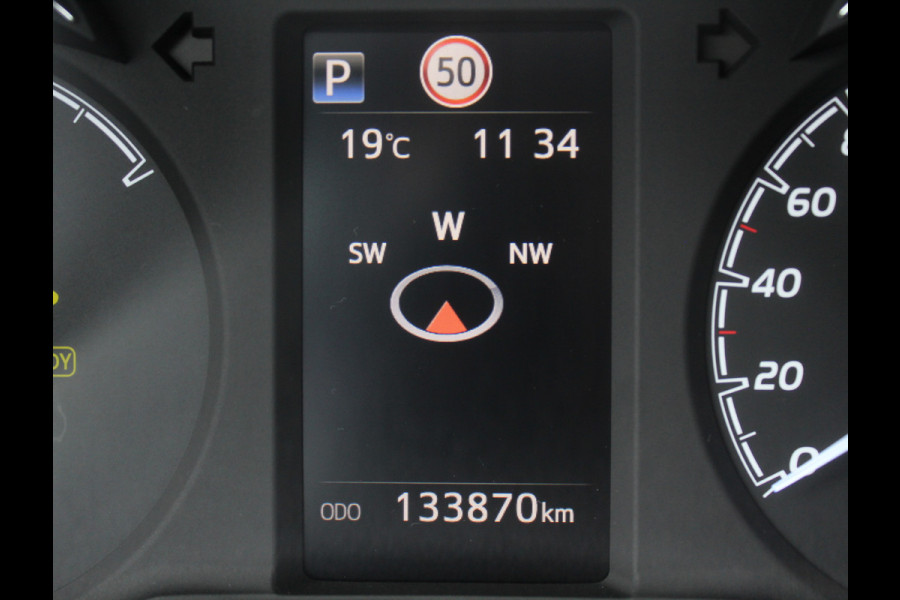 Toyota Yaris 1.5 Hybrid Bi-Tone Plus CLIMATE | LMV16 | AFNBTREKHAAK | CRUISE | LED | NAVI | CAMERA | PANODAK