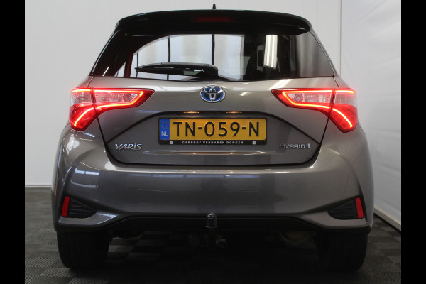 Toyota Yaris 1.5 Hybrid Bi-Tone Plus CLIMATE | LMV16 | AFNBTREKHAAK | CRUISE | LED | NAVI | CAMERA | PANODAK