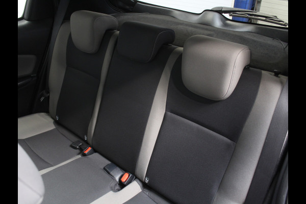 Toyota Yaris 1.5 Hybrid Bi-Tone Plus CLIMATE | LMV16 | AFNBTREKHAAK | CRUISE | LED | NAVI | CAMERA | PANODAK