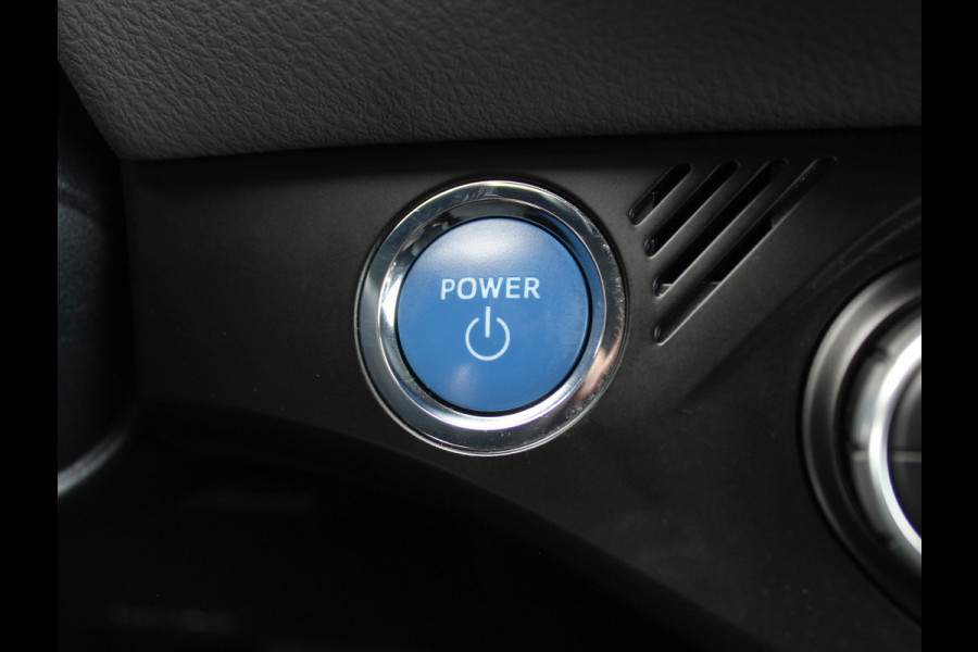 Toyota Yaris 1.5 Hybrid Bi-Tone Plus CLIMATE | LMV16 | AFNBTREKHAAK | CRUISE | LED | NAVI | CAMERA | PANODAK