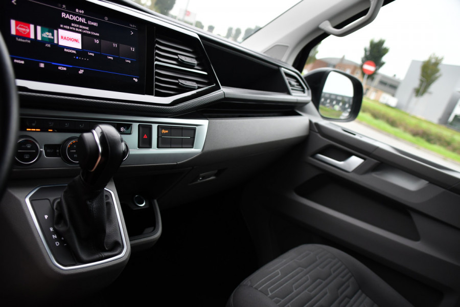 Volkswagen Transporter 2.0 TDI L2H1 32 DC Caravelle Virtual, Adaptieve Cruise, Carplay, LED, 204pk, Stoelverwarming, Clima, Automaat, 2 x Schuifdeur, Multimedia, Uniek!