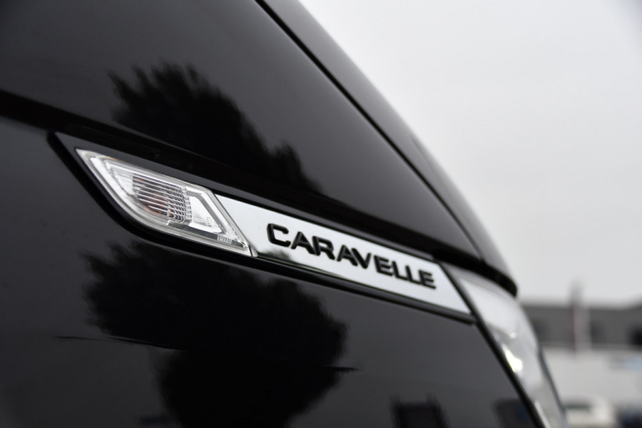 Volkswagen Transporter 2.0 TDI L2H1 32 DC Caravelle Virtual, Adaptieve Cruise, Carplay, LED, 204pk, Stoelverwarming, Clima, Automaat, 2 x Schuifdeur, Multimedia, Uniek!