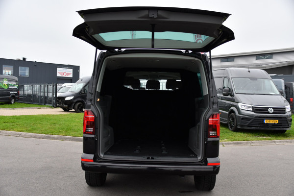 Volkswagen Transporter 2.0 TDI L2H1 32 DC Caravelle Virtual, Adaptieve Cruise, Carplay, LED, 204pk, Stoelverwarming, Clima, Automaat, 2 x Schuifdeur, Multimedia, Uniek!