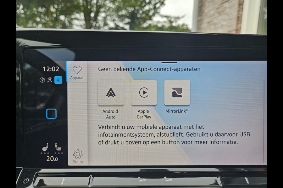 Volkswagen Golf 1.0 TSI Life Business Lesauto! Trekhaak! Nette Staat! Carplay! Navigatie! LED!