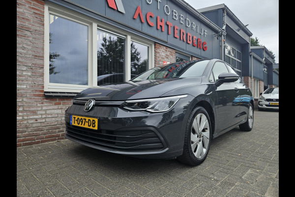 Volkswagen Golf 1.0 TSI Life Business Lesauto! Trekhaak! Nette Staat! Carplay! Navigatie! LED!