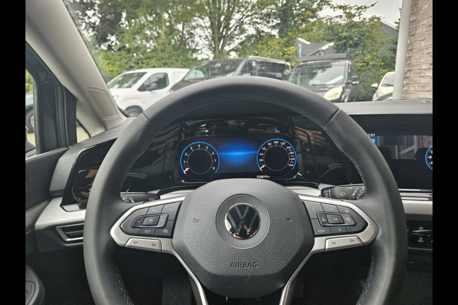 Volkswagen Golf 1.0 TSI Life Business Lesauto! Trekhaak! Nette Staat! Carplay! Navigatie! LED!