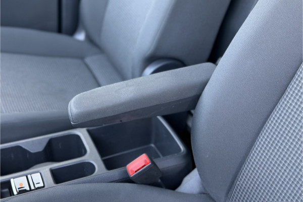 Volkswagen Caddy Cargo 1.5 TSI | Airco | Groot scherm | Carplay | PDC A | DAB
