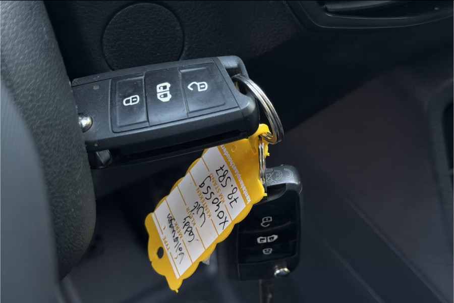 Volkswagen Caddy Cargo 1.5 TSI | Airco | Groot scherm | Carplay | PDC A | DAB