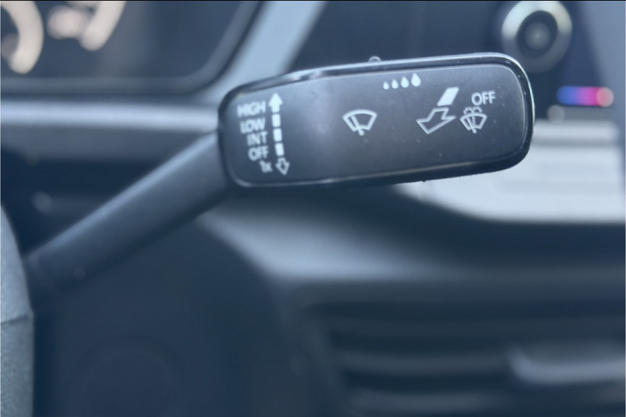 Volkswagen Caddy Cargo 1.5 TSI | Airco | Groot scherm | Carplay | PDC A | DAB