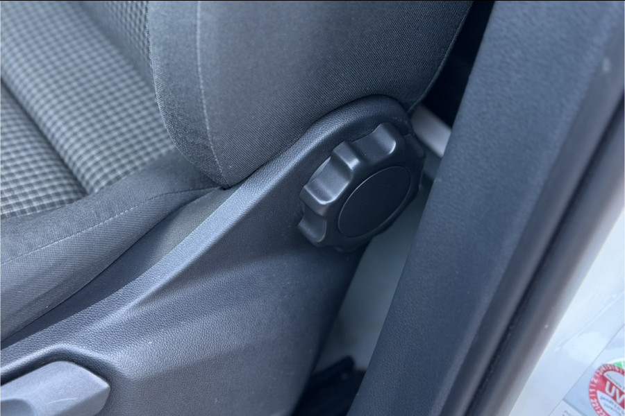 Volkswagen Caddy Cargo 1.5 TSI | Airco | Groot scherm | Carplay | PDC A | DAB