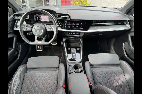 Audi A3 Sportback 45 TFSI e S edition Competition | ACC | B&O | HUD