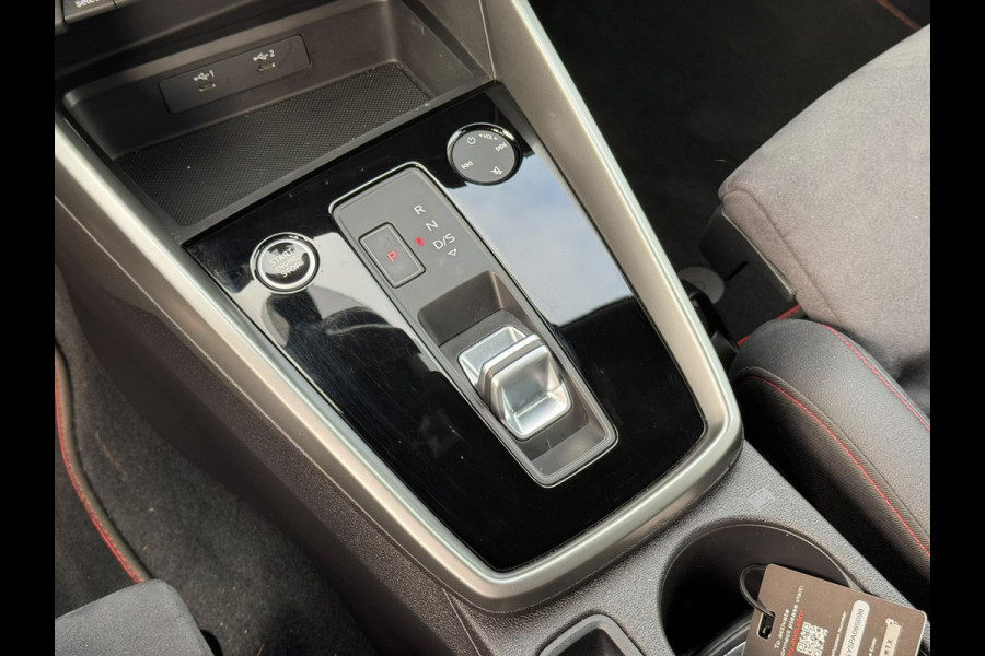 Audi A3 Sportback 45 TFSI e S edition Competition | ACC | B&O | HUD