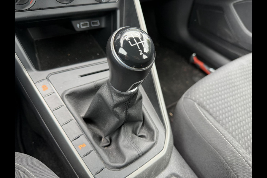 Volkswagen Polo 1.0 TSI Comfortline | Navigatie | Parkeersensoren | DAB | Apple Carplay |