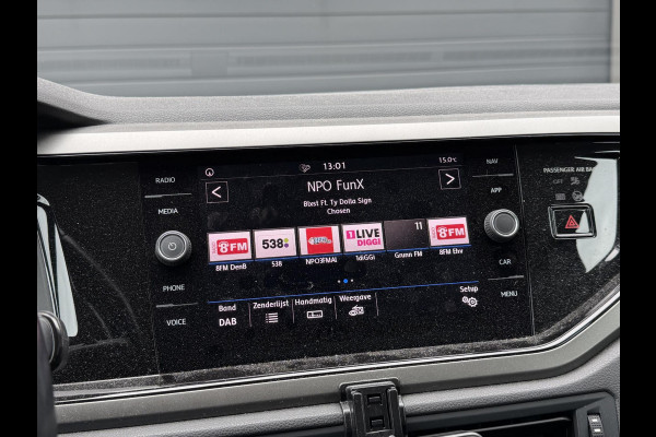 Volkswagen Polo 1.0 TSI Comfortline | Navigatie | Parkeersensoren | DAB | Apple Carplay |