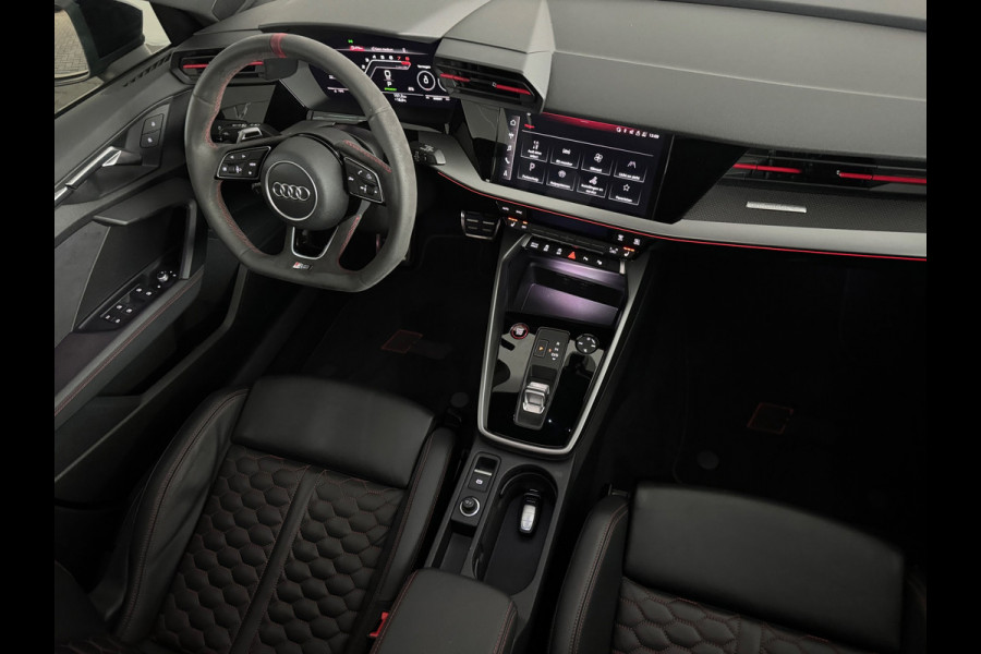 Audi RS3 Sportback 2.5 TFSI quattro Pano|RS Seats|Keyless