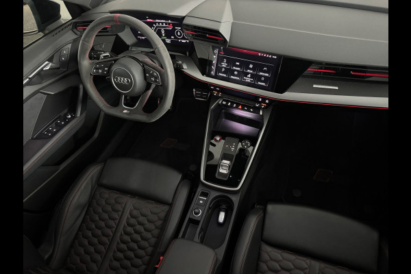 Audi RS3 Sportback 2.5 TFSI quattro Pano|RS Seats|Keyless