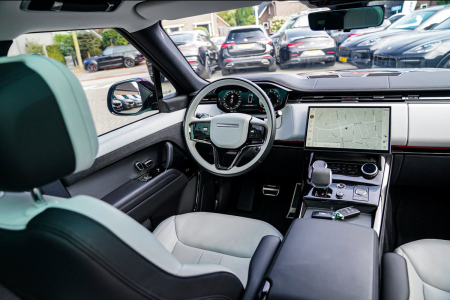 Land Rover Range Rover Sport 3.0 P440e Dynamic HSE | Luchtvering | Head Up Display | MERIDIAN 3D Audio | Stoelverkoeling | 360 Cam