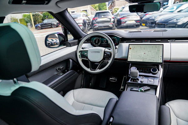 Land Rover Range Rover Sport 3.0 P440e Dynamic HSE | Luchtvering | Head Up Display | MERIDIAN 3D Audio | Stoelverkoeling | 360 Cam