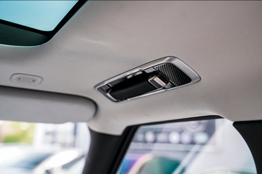 Land Rover Range Rover Sport 3.0 P440e Dynamic HSE | Luchtvering | Head Up Display | MERIDIAN 3D Audio | Stoelverkoeling | 360 Cam