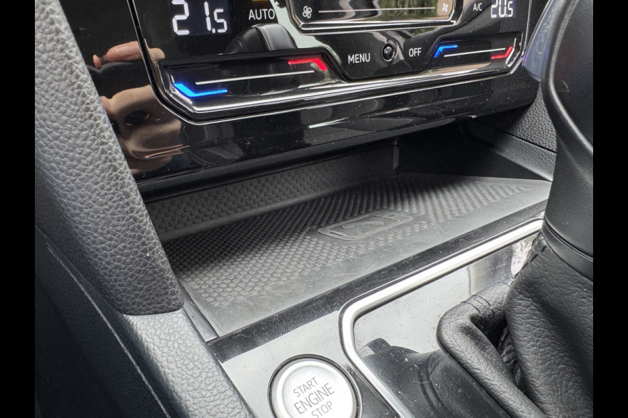 Volkswagen Passat Variant 1.5 TSI 150PK DSG BUSINESS CAMERA/NAVI/CARPLAY