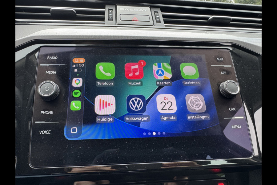 Volkswagen Passat Variant 1.5 TSI 150PK DSG BUSINESS CAMERA/NAVI/CARPLAY