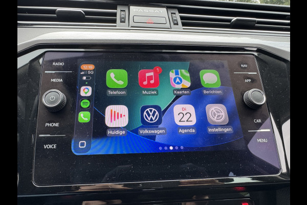 Volkswagen Passat Variant 1.5 TSI 150PK DSG BUSINESS CAMERA/NAVI/CARPLAY
