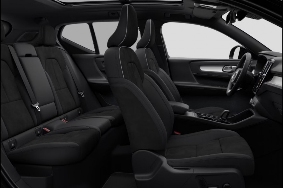 Volvo XC40 B4 211PK Automaat Plus Dark / Panoramadak/ Adaptive Cruise Control/ Parkeercamera/ Google infotainment/ Elektrisch verstelbare stoelen met geheugen/ Apple Carplay/ Android Auto