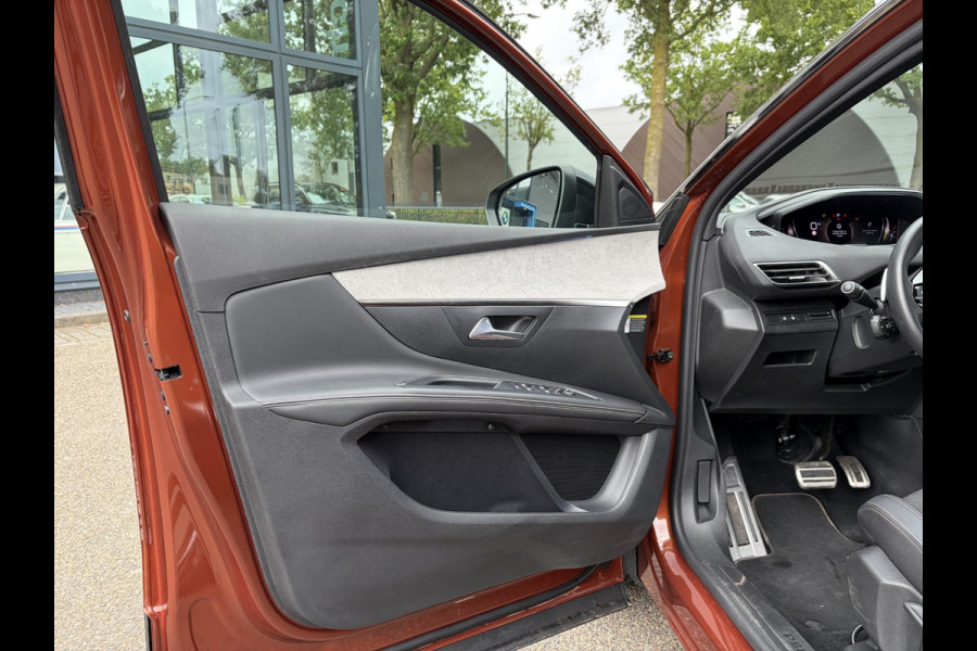 Peugeot 5008 GT HYBRID VAN:33.900,- VOOR:29.877,- UW HERFSTVOORDEEL: 4.023,- | 7 PER. | ADAPT. CRUISE CONTROL | RIJKLAARPRIJS INCL. 12 MND BOVAG GARANTIE|