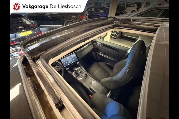 Lynk & Co 01 1.5 / pano / navi / camera / Infinity / memory / elec klep / Apple Android carplay