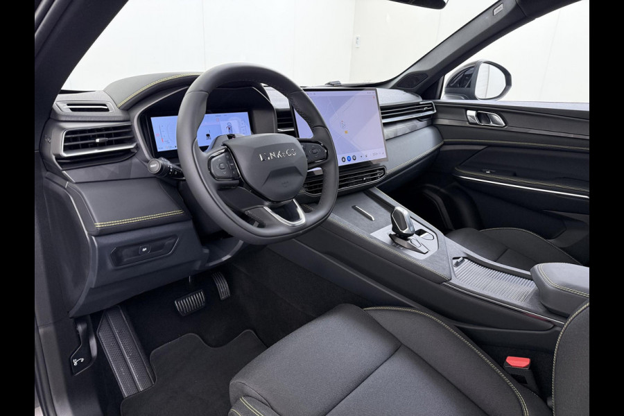 Lynk & Co 01 1.5 Core VAN: € 36.900- VOOR: € 33.330,- UW HERFSTVOORDEEL: € 3.570,-  | NIEUW MODEL! | FABRIEKSGARANTIE T/M 2030! | CAMERA| STOELVERWARMING| APPLE CARPLAY| ADAPTIVE CRUISE CONTROL|