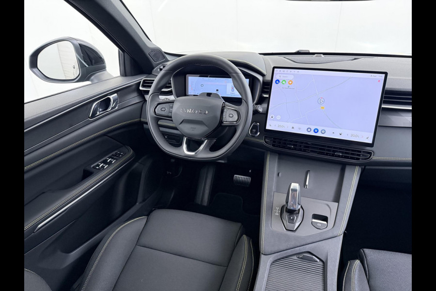 Lynk & Co 01 1.5 Core VAN: € 36.900- VOOR: € 33.330,- UW HERFSTVOORDEEL: € 3.570,-  | NIEUW MODEL! | FABRIEKSGARANTIE T/M 2030! | CAMERA| STOELVERWARMING| APPLE CARPLAY| ADAPTIVE CRUISE CONTROL|