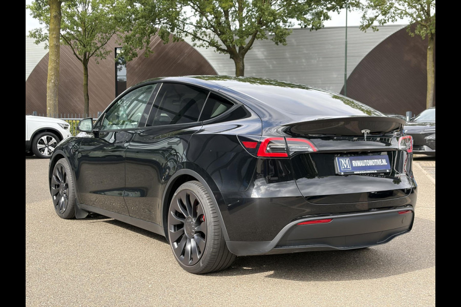 Tesla Model Y Performance AWD 75 kWh VAN 41.900:,- VOOR:39.877,- UW HERFSTVOORDEEL: 2.023,- | SOH 92% RIJKLAAR GELEVERD | TESLA FABRIEKSGARANTIE TOT 5-2027 OF 80.000 | TESLA GARANTIE ACCU + AANDRIJFLIJN T/M 05-2031/ 192.000KM|