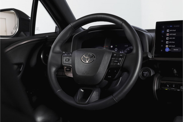 Toyota C-HR 1.8 Hybrid 140 Dynamic | Dig. Cockpit | Adapt. Cruise | Winterpakket | PDC | Camera | NAV + App. Connect | ECC | DAB | LM 18" | 2989