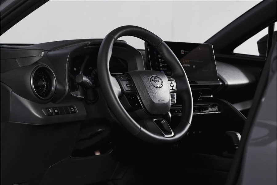 Toyota C-HR 1.8 Hybrid 140 Dynamic | Dig. Cockpit | Adapt. Cruise | Winterpakket | PDC | Camera | NAV + App. Connect | ECC | DAB | LM 18" | 2989