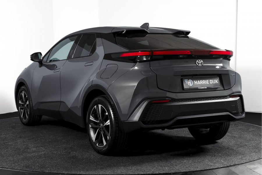 Toyota C-HR 1.8 Hybrid 140 Dynamic | Dig. Cockpit | Adapt. Cruise | Winterpakket | PDC | Camera | NAV + App. Connect | ECC | DAB | LM 18" | 2989