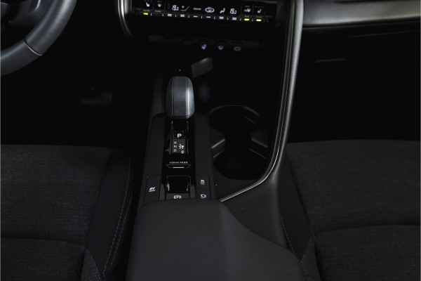 Toyota C-HR 1.8 Hybrid 140 Dynamic | Dig. Cockpit | Adapt. Cruise | Winterpakket | PDC | Camera | NAV + App. Connect | ECC | DAB | LM 18" | 2989