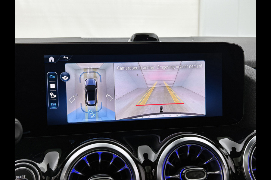 Mercedes-Benz GLA 250 e 140 Year Edition | Premium Plus pakket | Nightpakket | Parkeerpakket | Trekhaak | Panoramaschuifdak | 360° camera | 20” tien-dubbelspaaks AMG velgen | Warmtewerend, donkergetint glas |