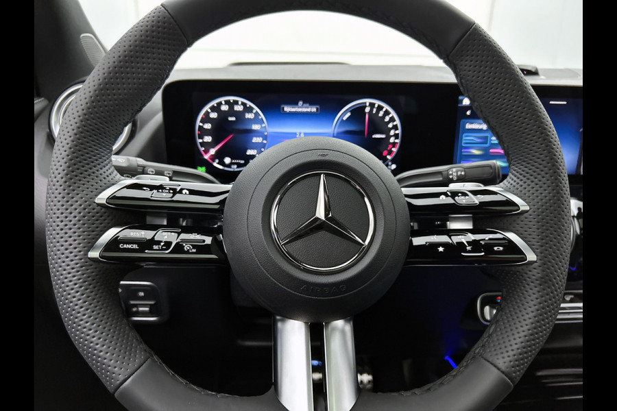 Mercedes-Benz GLA 250 e 140 Year Edition | Premium Plus pakket | Nightpakket | Parkeerpakket | Trekhaak | Panoramaschuifdak | 360° camera | 20” tien-dubbelspaaks AMG velgen | Warmtewerend, donkergetint glas |