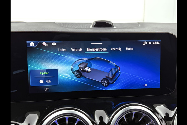 Mercedes-Benz GLA 250 e 140 Year Edition | Premium Plus pakket | Nightpakket | Parkeerpakket | Trekhaak | Panoramaschuifdak | 360° camera | 20” tien-dubbelspaaks AMG velgen | Warmtewerend, donkergetint glas |